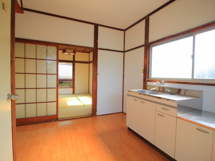 物件内観写真8　(居室)