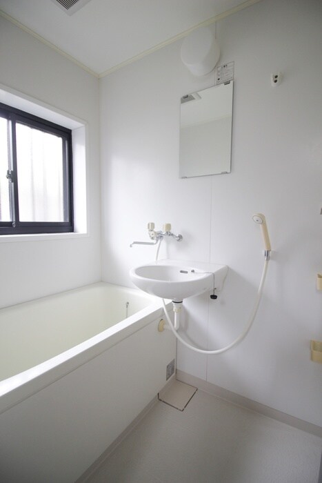 物件内観写真13　(バス／シャワールーム等)