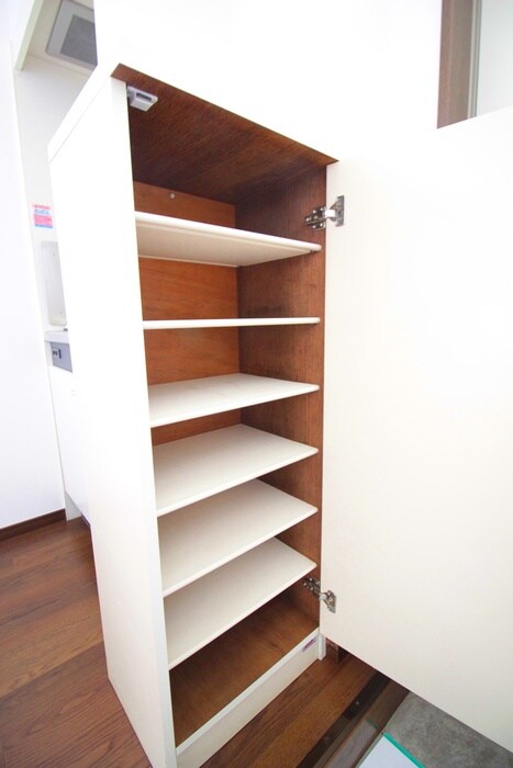 物件内観写真16　(靴箱)