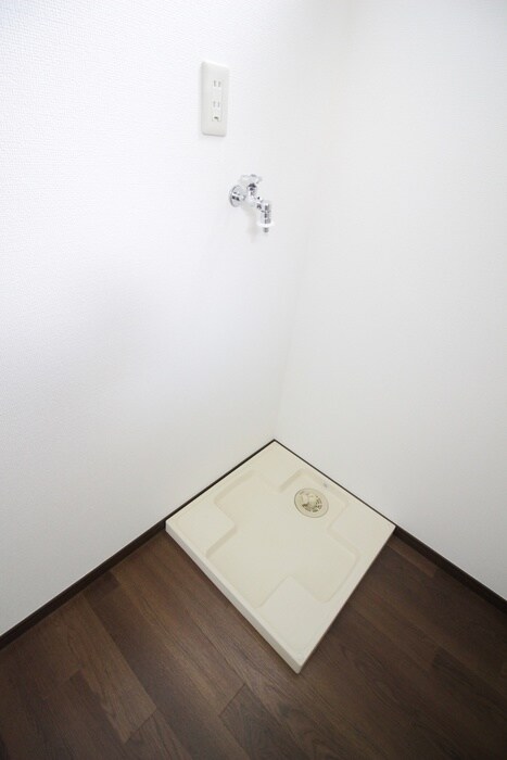 物件内観写真20　(洗濯機置場)