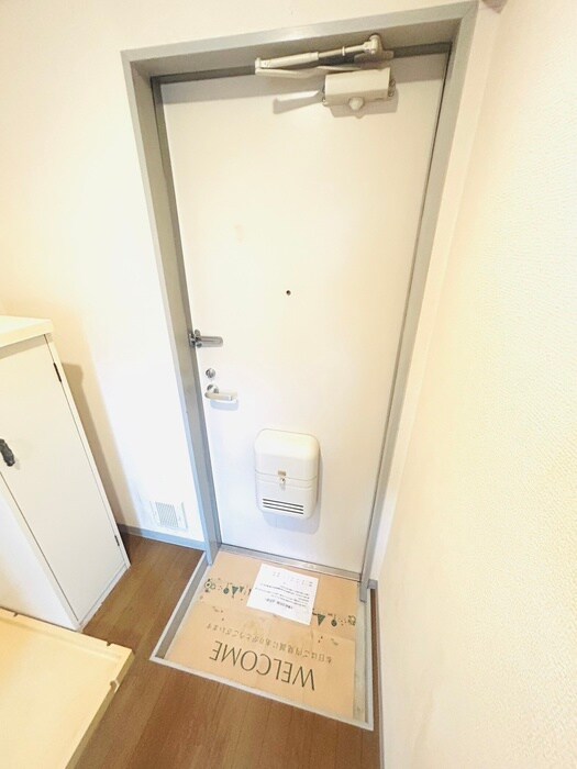 物件内観写真17　(玄関)