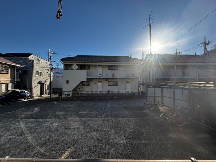 物件内観写真13　(室内からの展望)