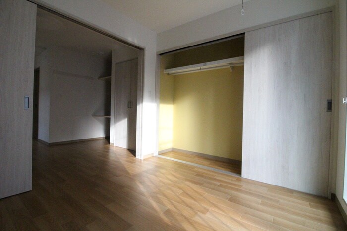 物件内観写真8　(居室)