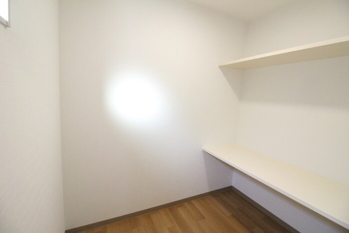 物件内観写真13　(収納)