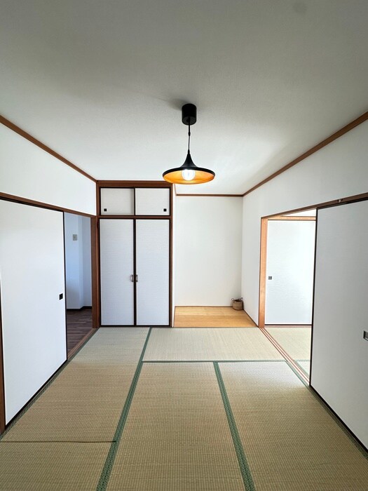 物件内観写真10　(居室)