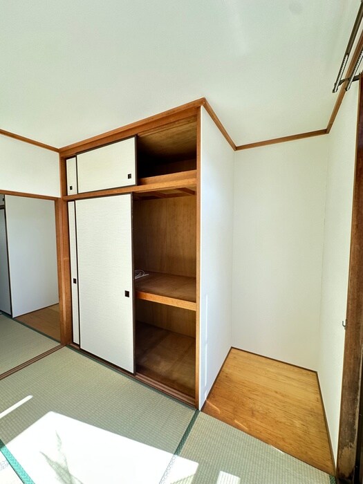 物件内観写真11　(収納)