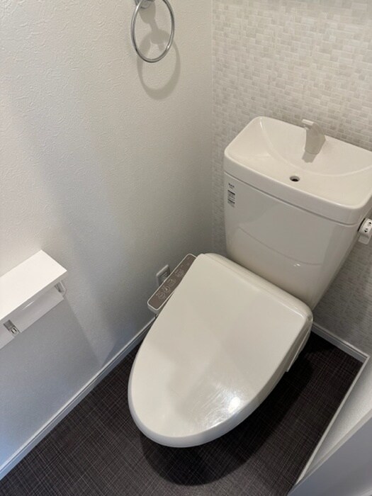 物件内観写真12　(トイレ)