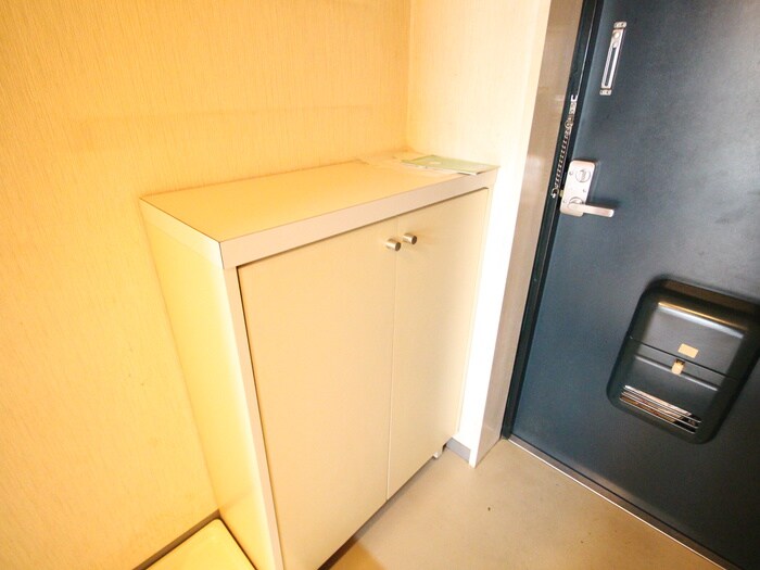 物件内観写真7　(靴箱)