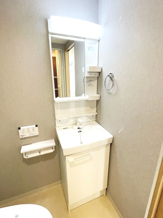 物件内観写真8　(洗面)