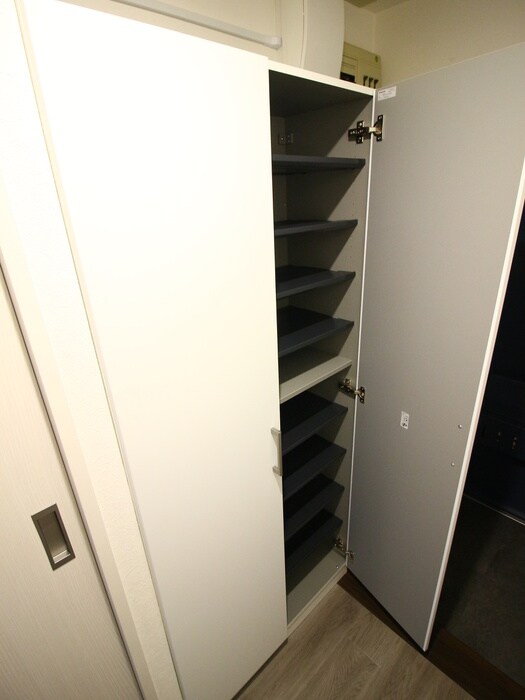 物件内観写真18　(靴箱)