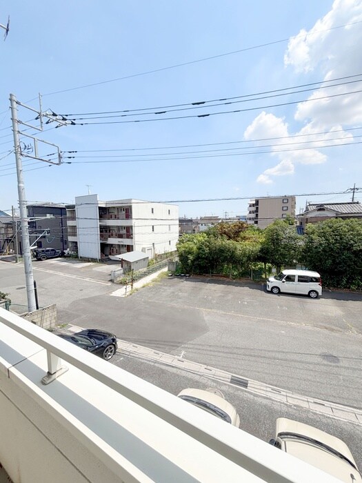 物件内観写真13　(室内からの展望)