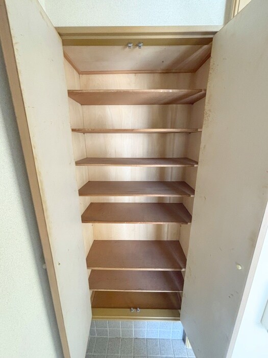 物件内観写真14　(靴箱)