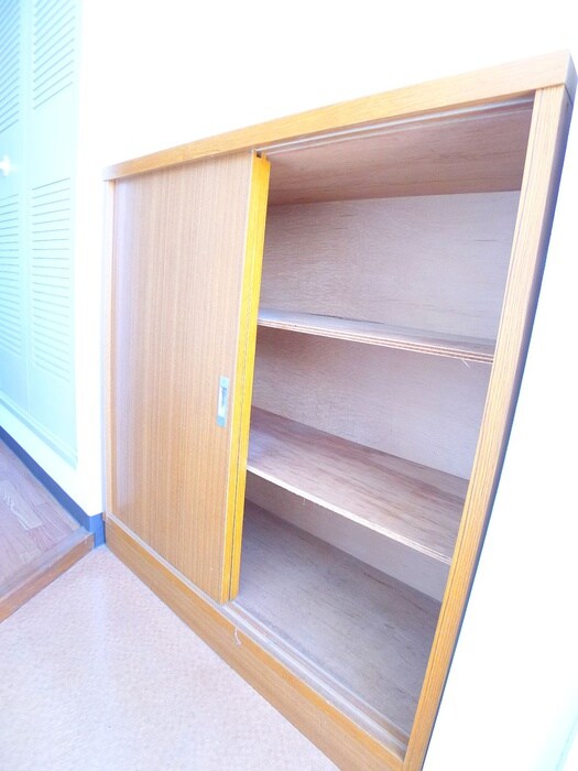 物件内観写真10　(靴箱)