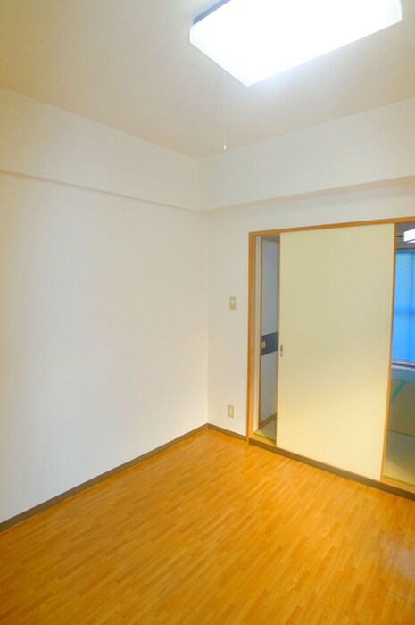 物件内観写真15　(居室)