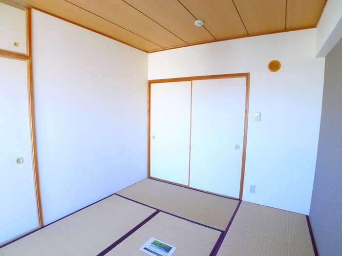 物件内観写真21　(居室)