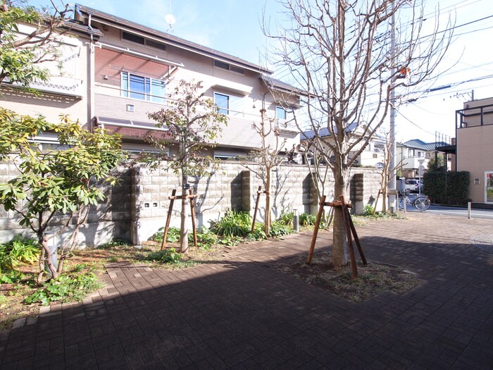 物件外観写真6　(周辺環境)