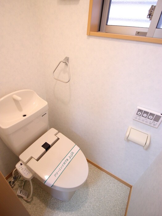 物件内観写真11　(トイレ)