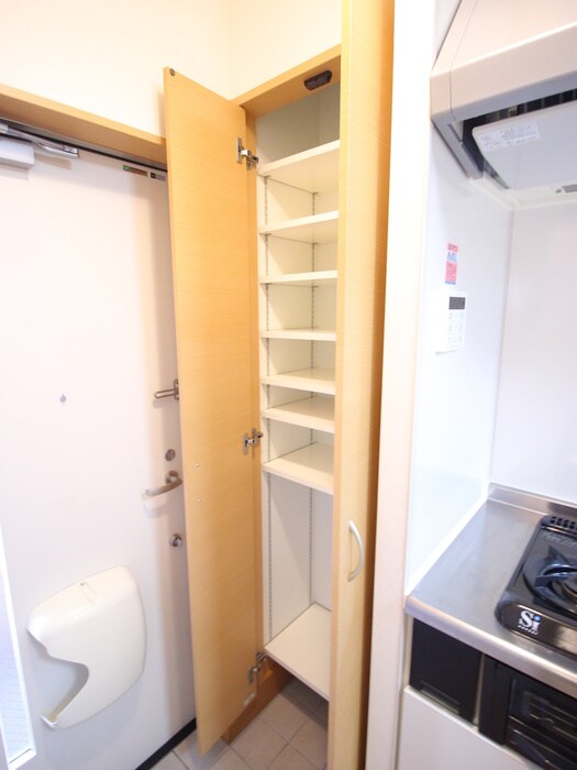 物件内観写真13　(靴箱)