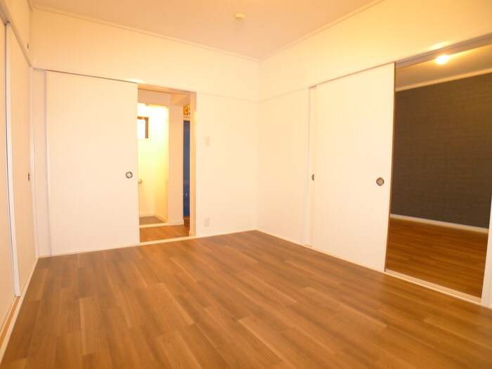 物件内観写真15　(居室)
