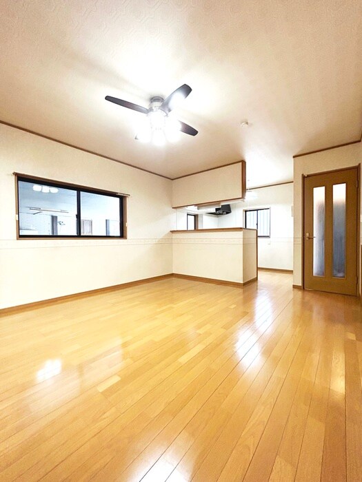 物件内観写真7　(居室)