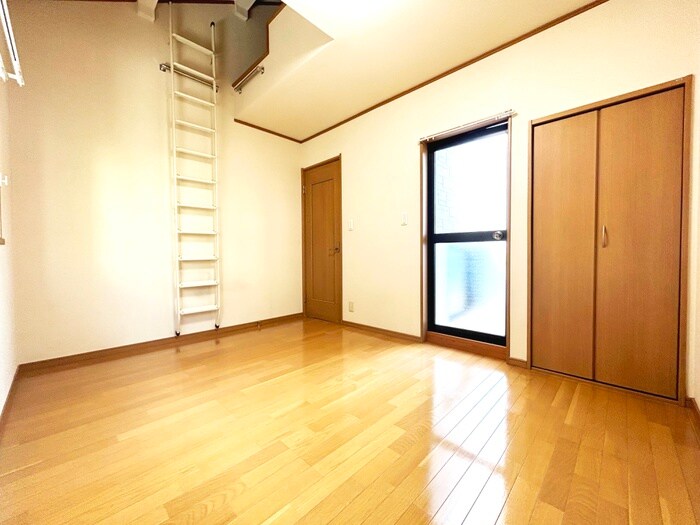 物件内観写真9　(居室)