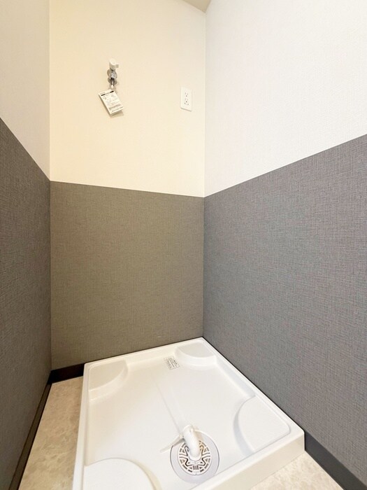 物件内観写真15　(洗濯機置場)