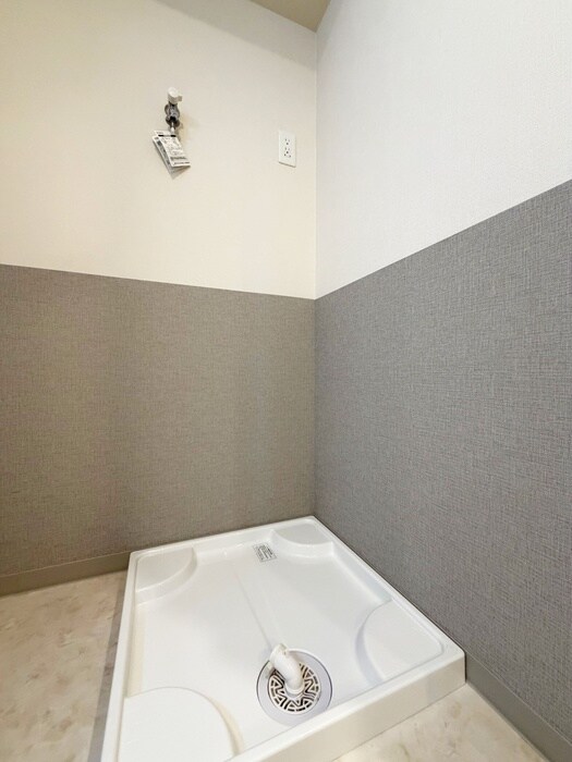 物件内観写真15　(洗濯機置場)