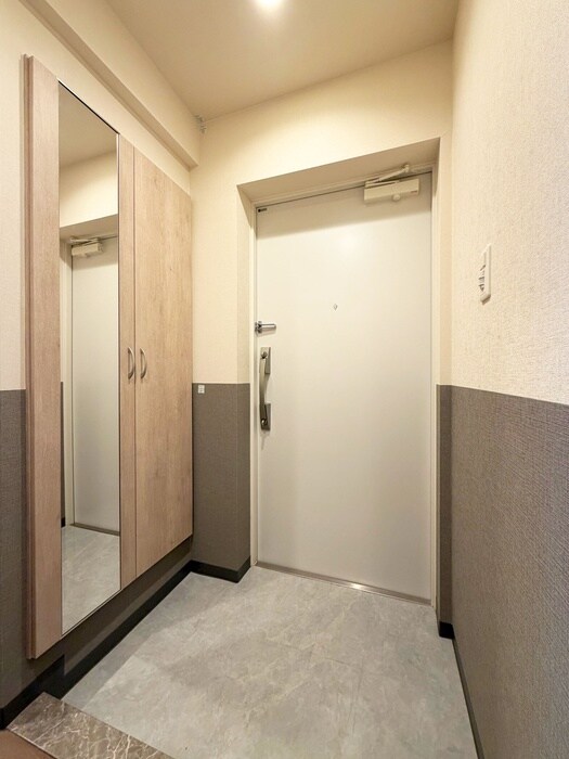 物件内観写真17　(玄関)