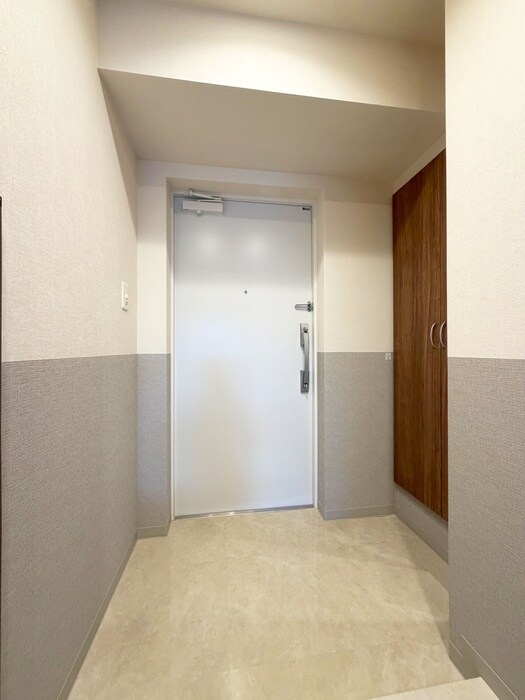 物件内観写真17　(玄関)
