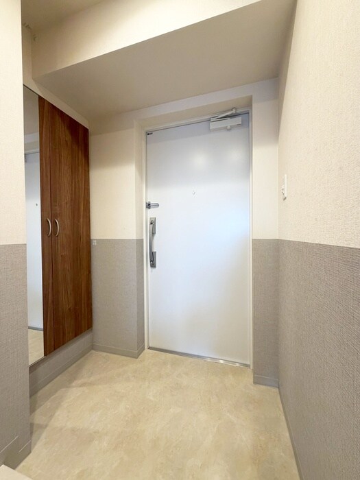 物件内観写真17　(玄関)