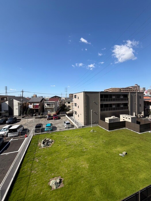 物件内観写真22　(室内からの展望)