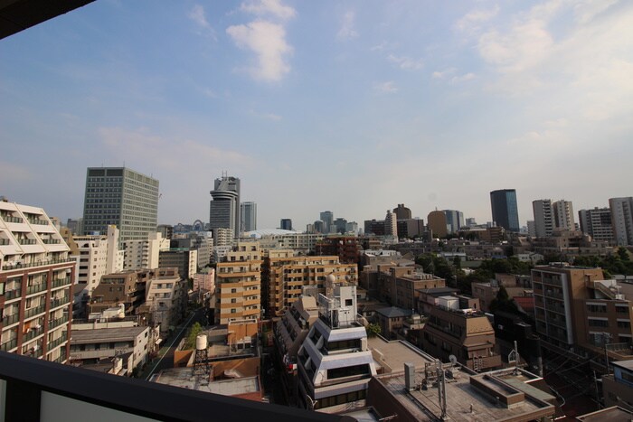 物件内観写真16　(室内からの展望)