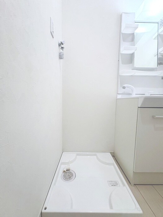 物件内観写真12　(洗濯機置場)