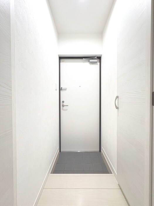 物件内観写真19　(玄関)