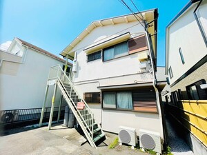 凌雲ハイツ外観写真