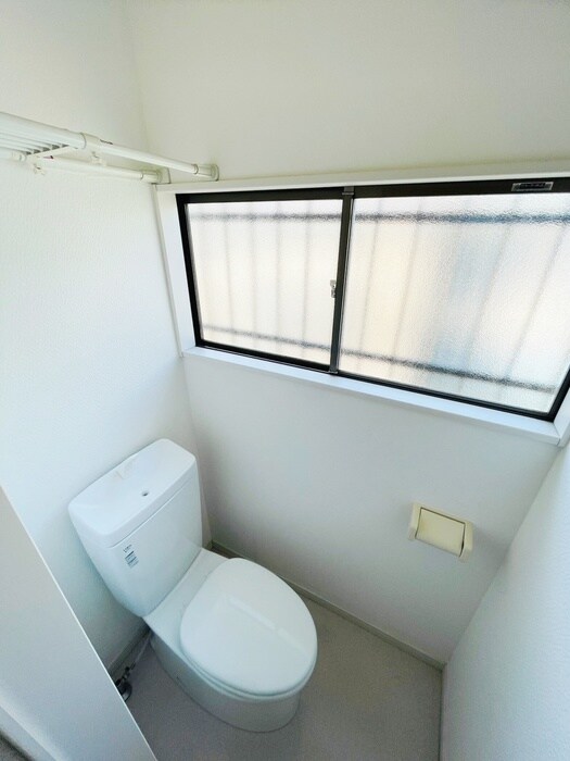 物件内観写真12　(トイレ)