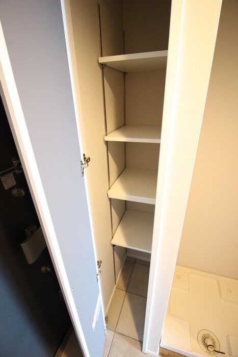 物件内観写真18　(靴箱)