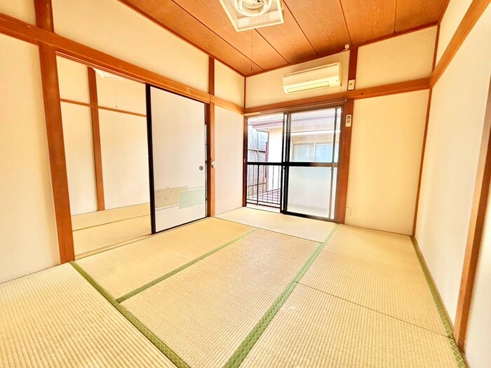 物件内観写真3　(居室)