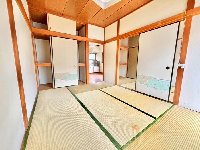 物件内観写真4　(居室)