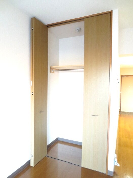 物件内観写真15　(収納)