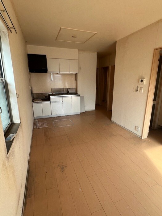 物件内観写真3　(居室)