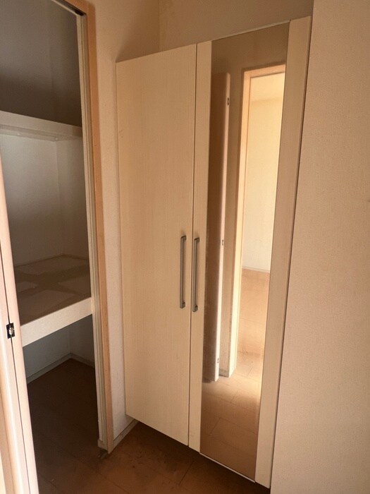 物件内観写真12　(靴箱)