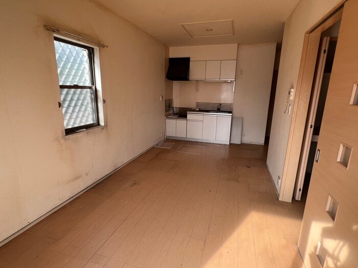 物件内観写真17　(室内からの展望)