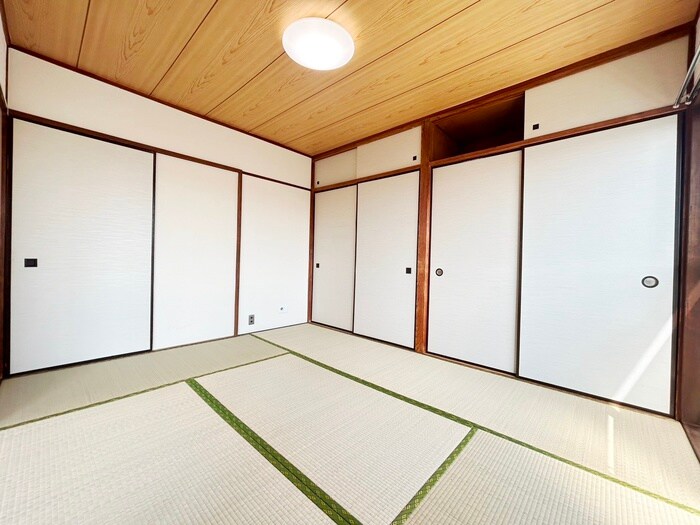 物件内観写真10　(居室)