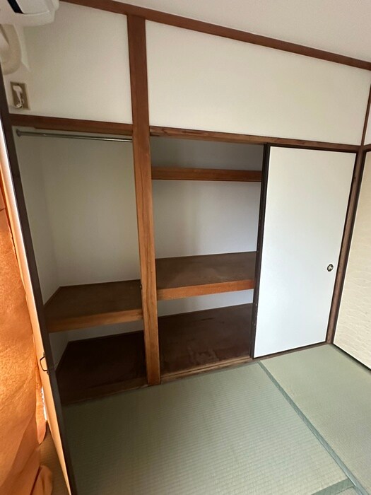 物件内観写真13　(収納)