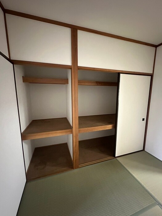 物件内観写真16　(収納)