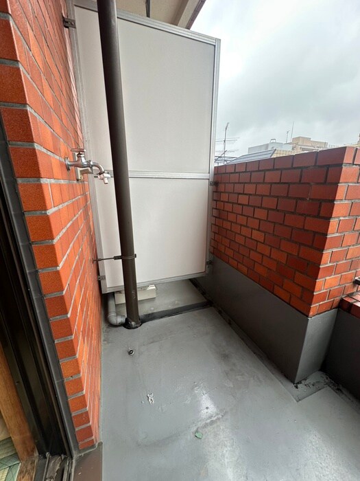 物件内観写真18　(洗濯機置場)