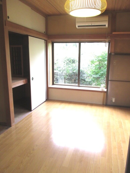 物件内観写真6　(居室)