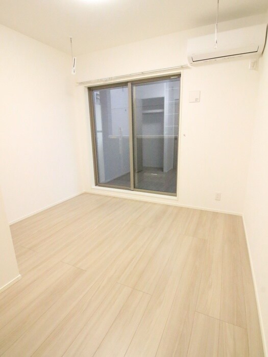 物件内観写真14　(室内からの展望)