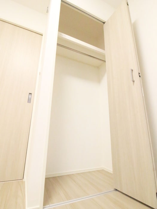 物件内観写真16　(収納)